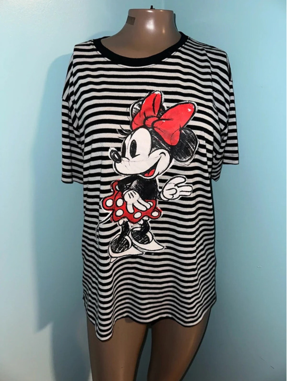 VTG Disney Comfy Soft Minnie Mouse Graphic Tee S
